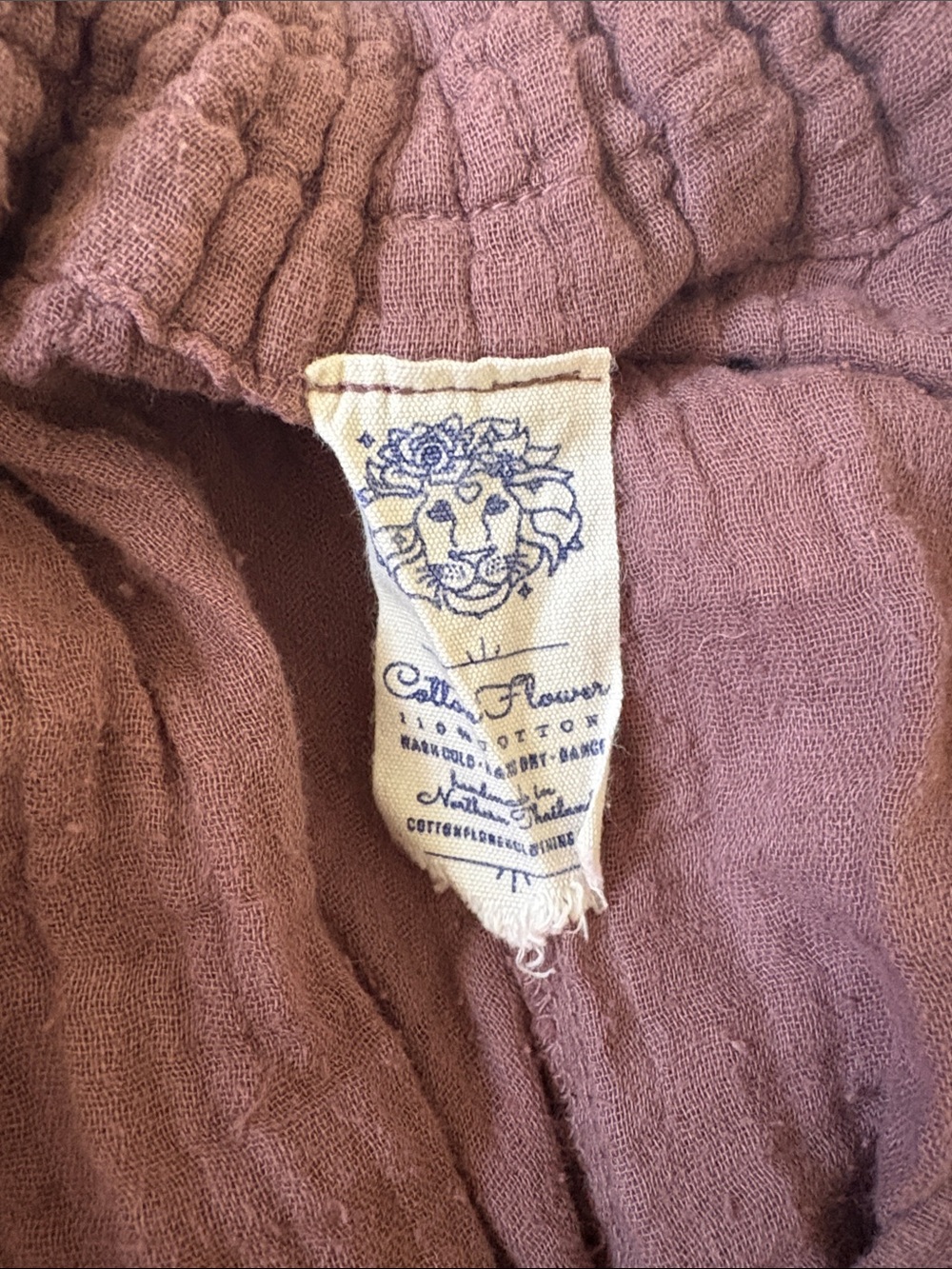 Cotton Flower Mauve Textured Cotton Top with Lion Logo